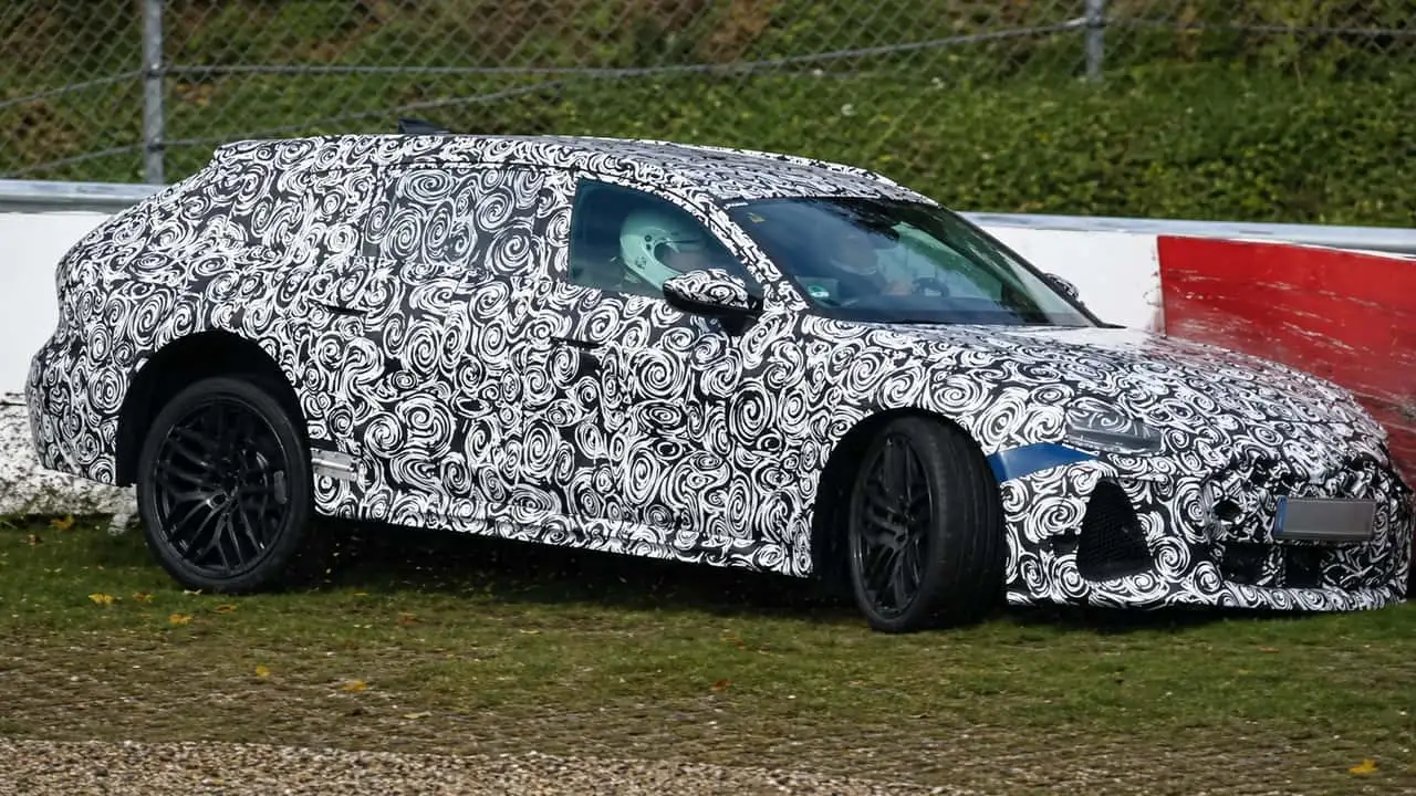 Audi RS6 prototipi Nürburgring’de kaza yaptı