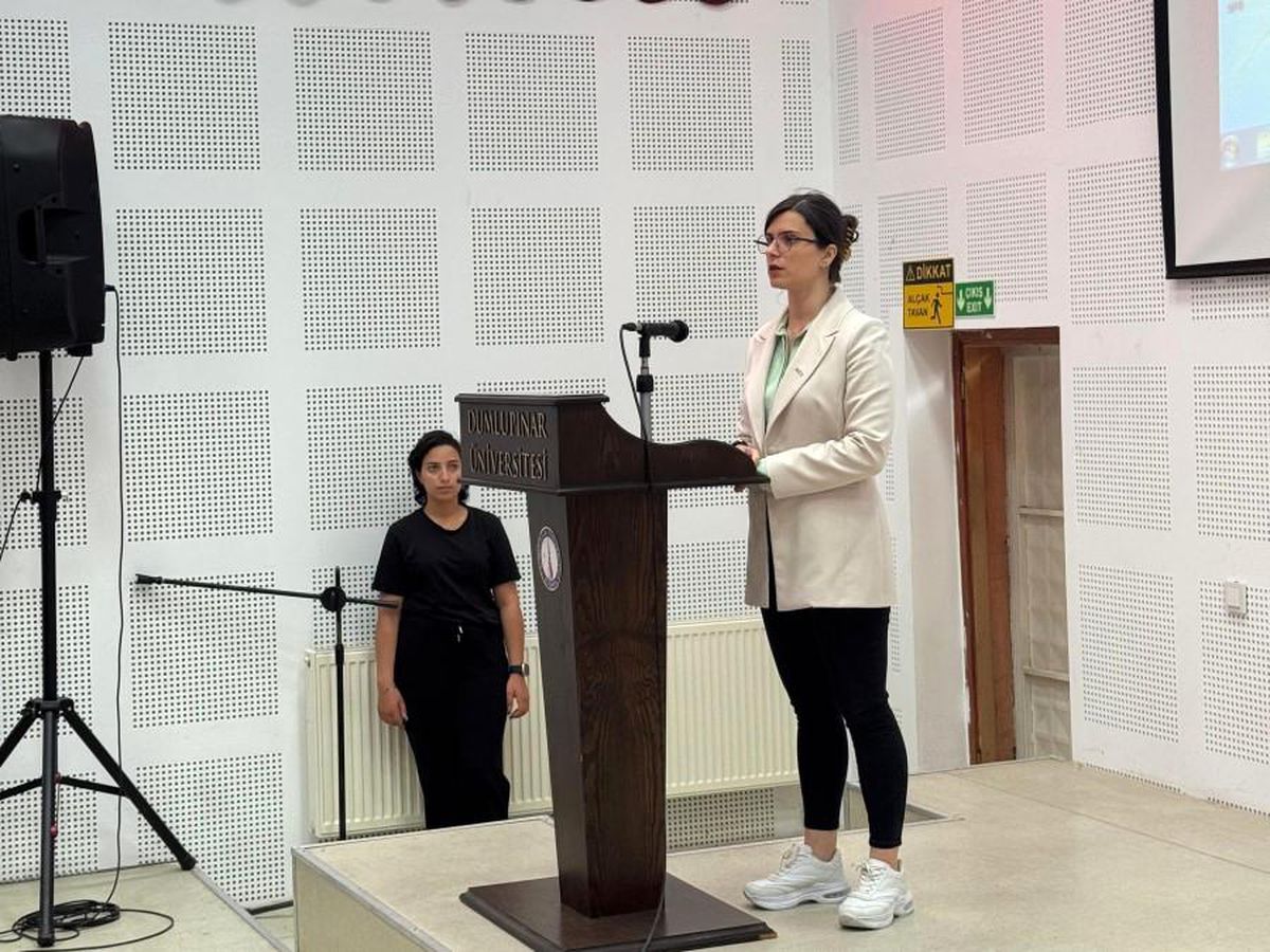 Emet MYO’da “Kariyer Sohbetleri” etkinliği düzenlendi